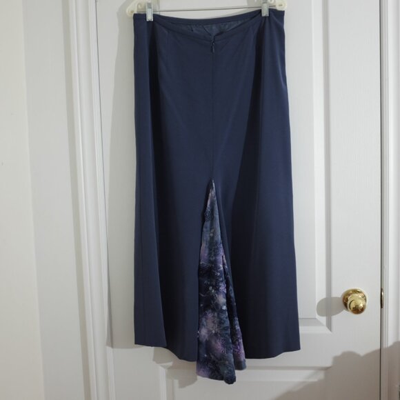 Obsessions Couture three pieces purple set with Rosette details made in Canada - Picture 10 of 16